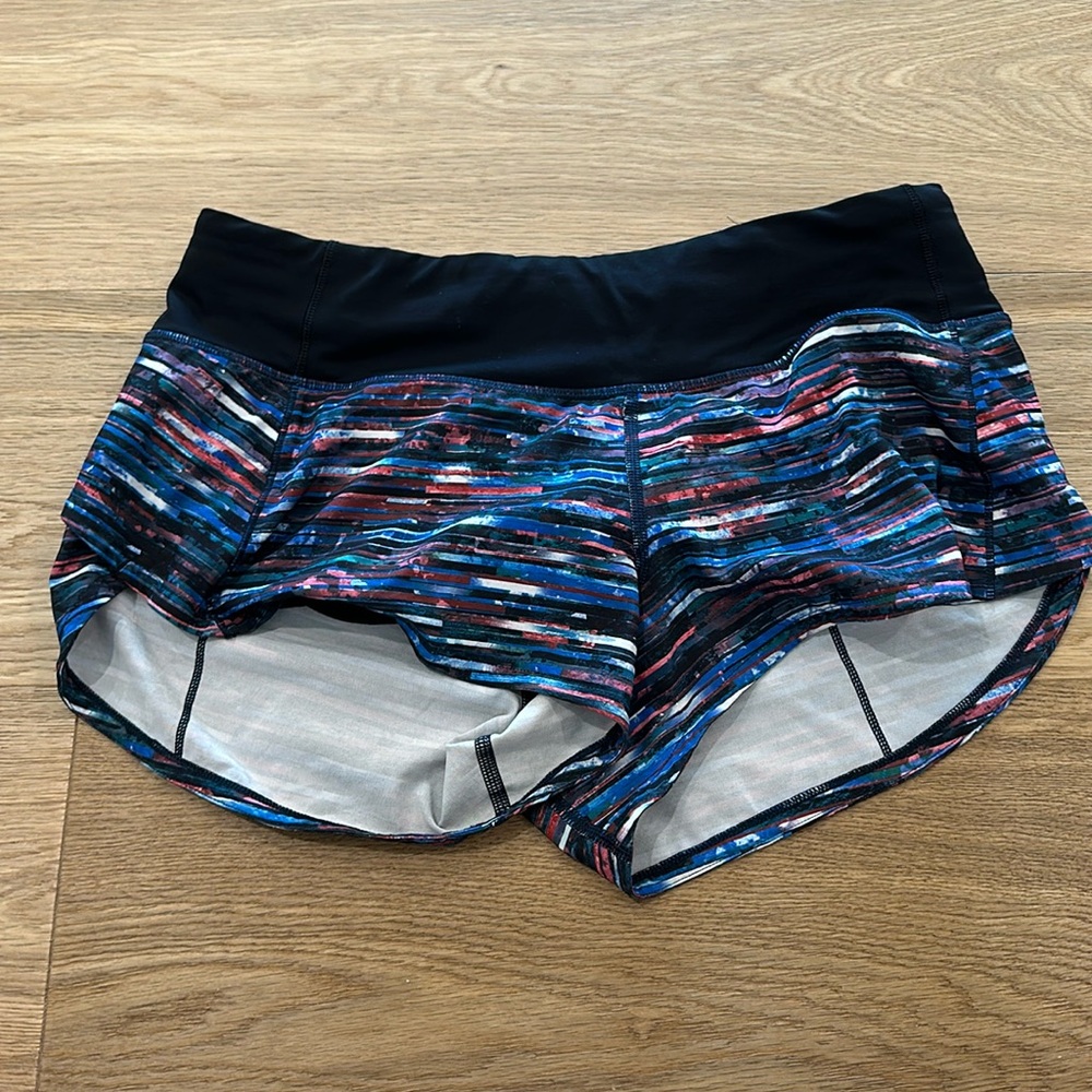 Women’s Lululemon running short size 4
